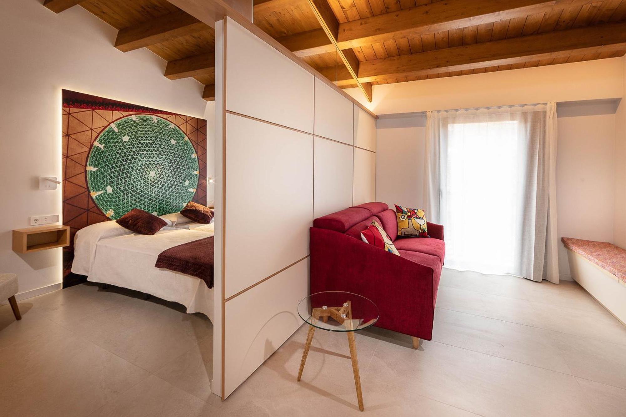 C&C Apartments Figueres  Exterior photo