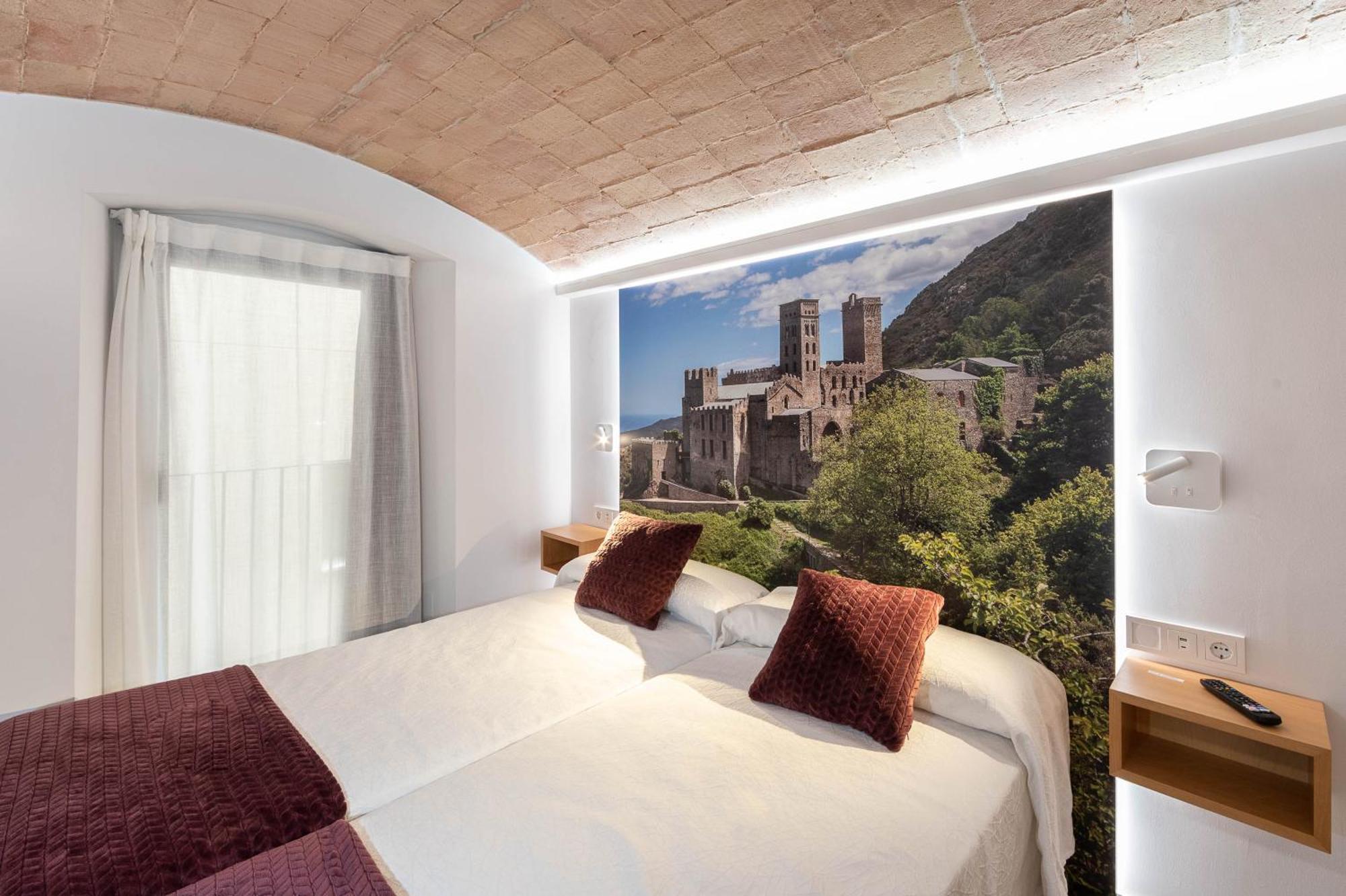 C&C Apartments Figueres  Exterior photo